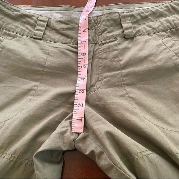 Nike | Olive Green Capri Pants, Size M - Picture 11 of 13